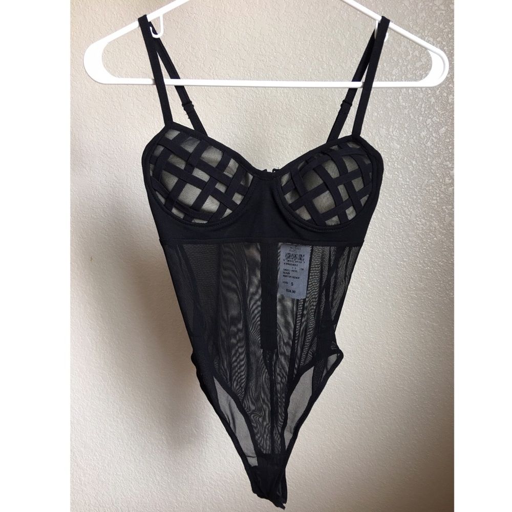 One-piece body suit